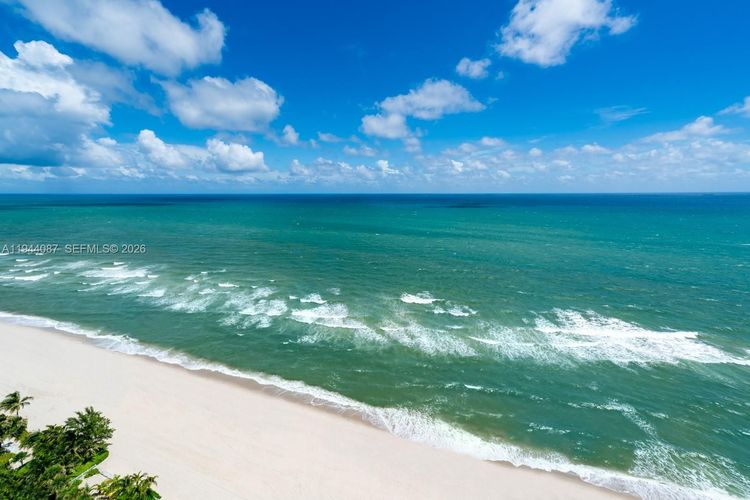 Porsche Design Tower #5201 image #90