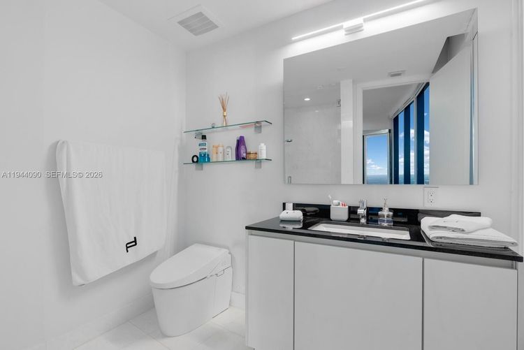 Porsche Design Tower #5201 image #36