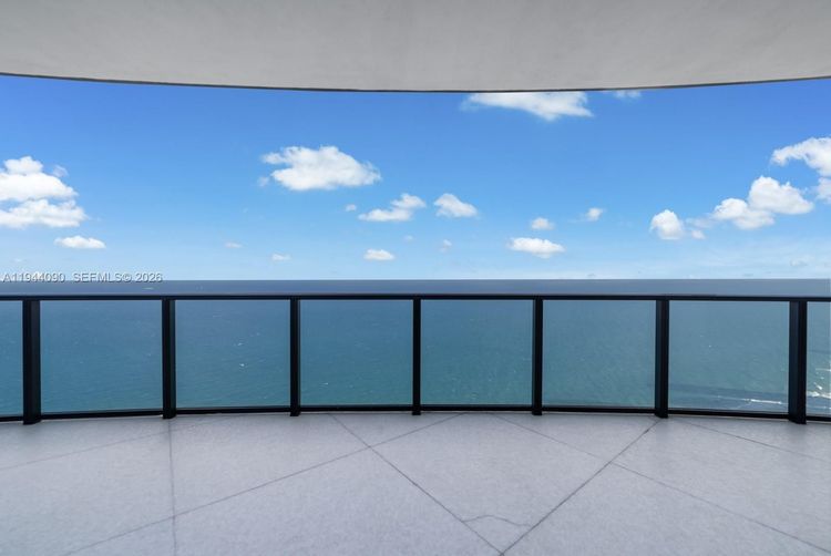 Porsche Design Tower #5201 image #53