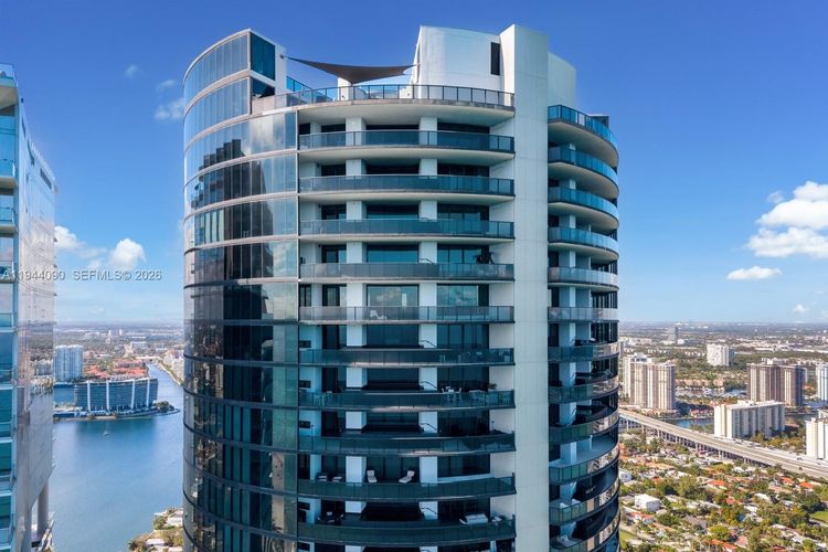 Porsche Design Tower #5201 image #55