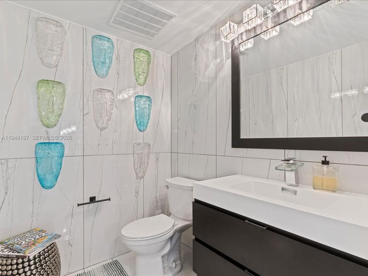 Onyx #1101 image #19