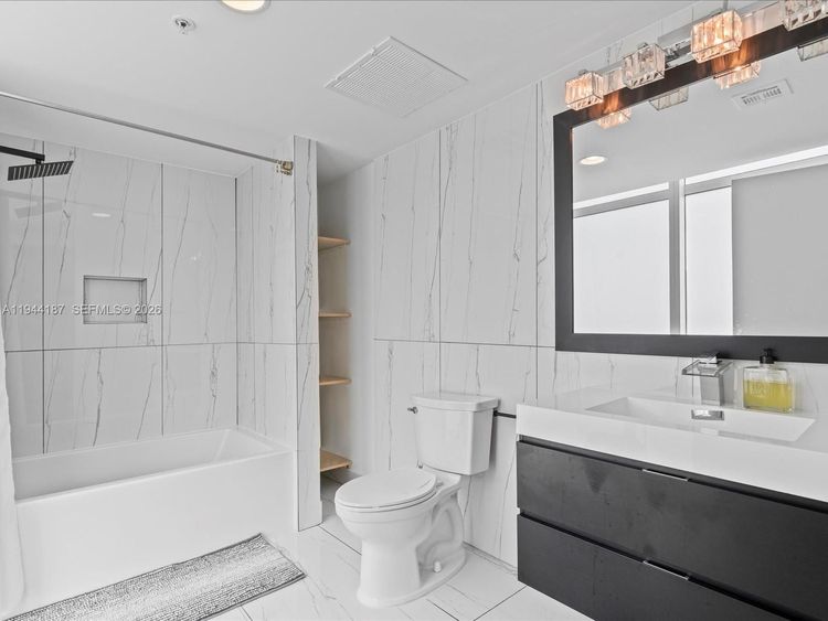 Onyx #1101 image #24