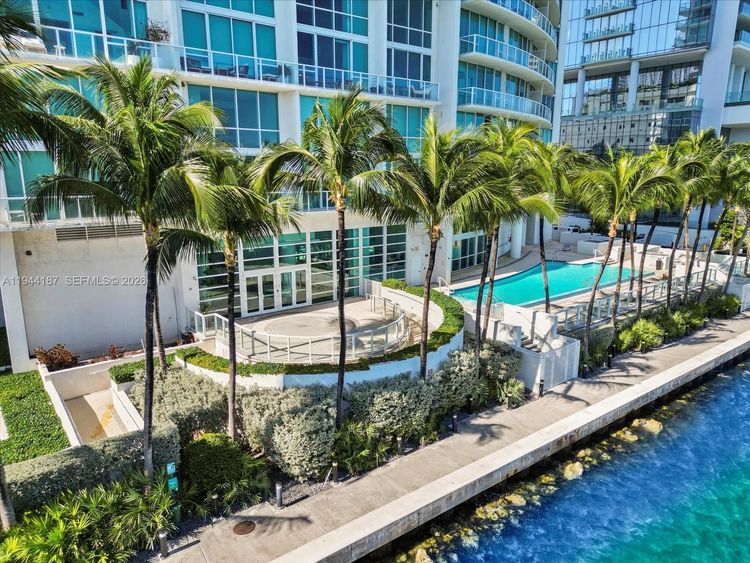 Onyx #1101 image #34