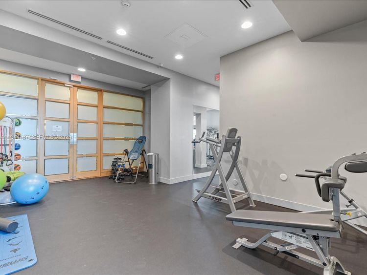 Onyx #1101 image #38