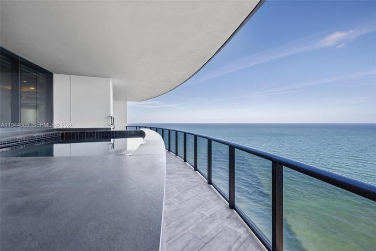 Porsche Design Tower #2601 image #22