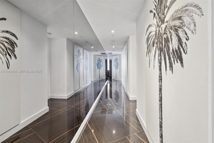 Porsche Design Tower #2601 image #26