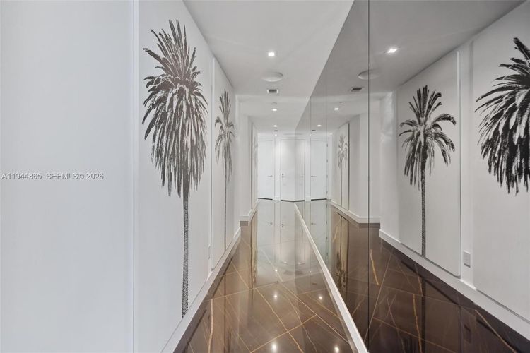 Porsche Design Tower #2601 image #8