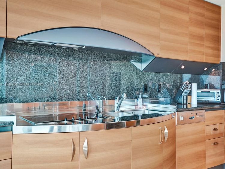 Porto Vita South Tower #901 image #17