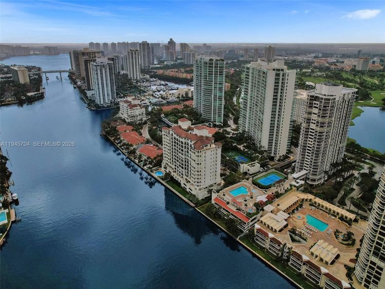 Porto Vita South Tower #901 image #41