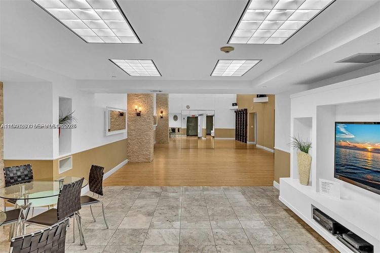 Ocean Four #2409 image #31