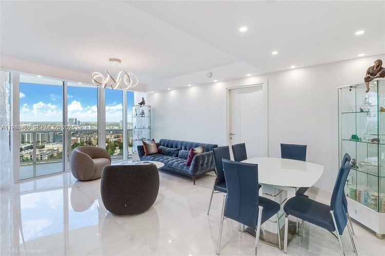 Ocean Four #2409 image #6