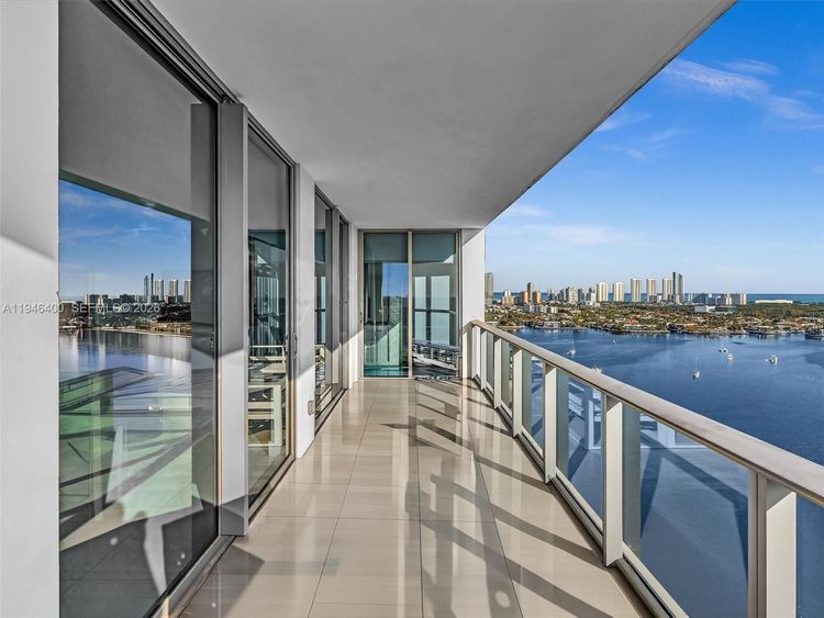 Marina Palms Yacht Club and Residences North Tower #2301 image #33