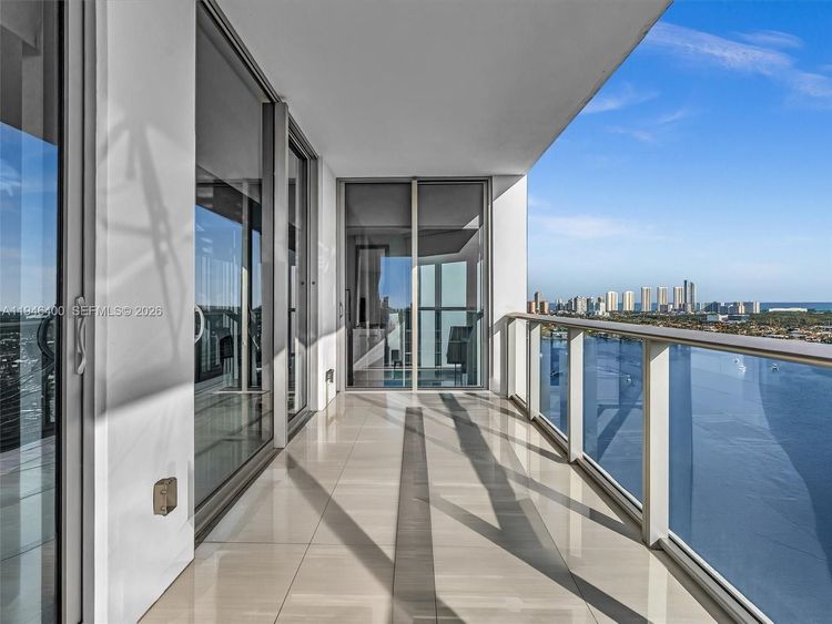 Marina Palms Yacht Club and Residences North Tower #2301 image #34