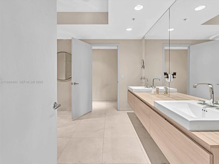Marina Palms Yacht Club and Residences North Tower #2301 image #43