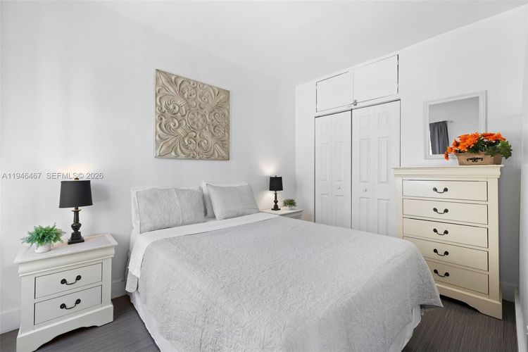 Barbizon Beach Club #108 image #19