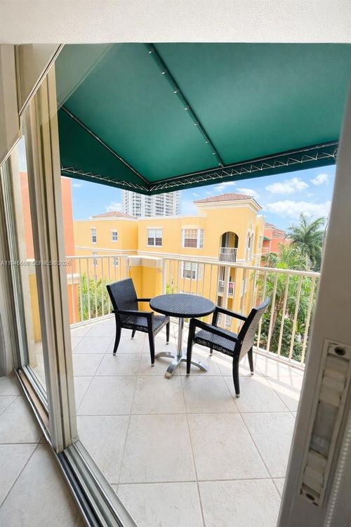 The Yacht Club at Aventura #5605 image #7