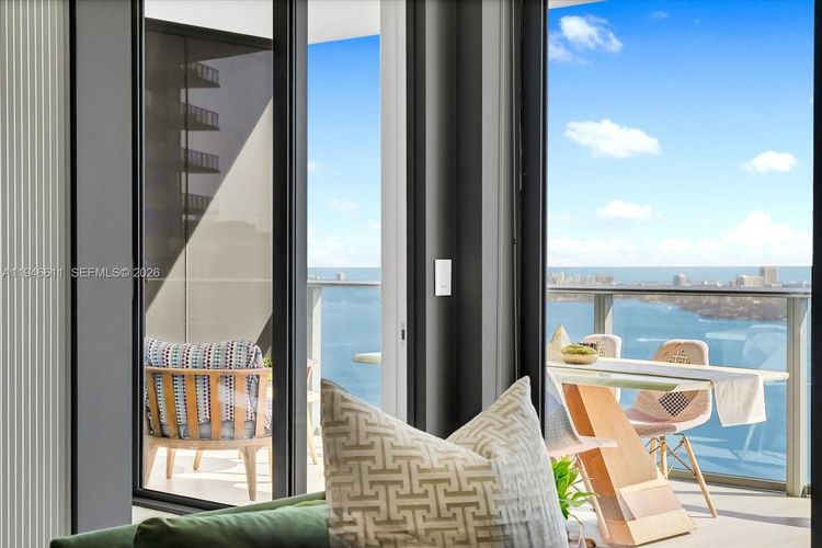 Paraiso Bay #4405 image #18