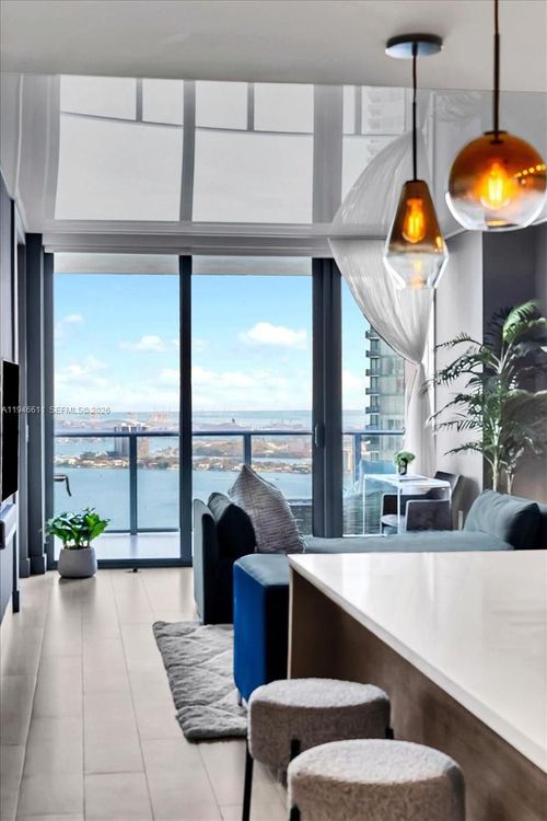 Paraiso Bay #4405 image #28