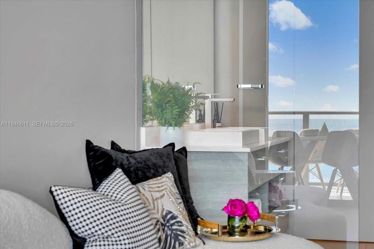 Paraiso Bay #4405 image #31