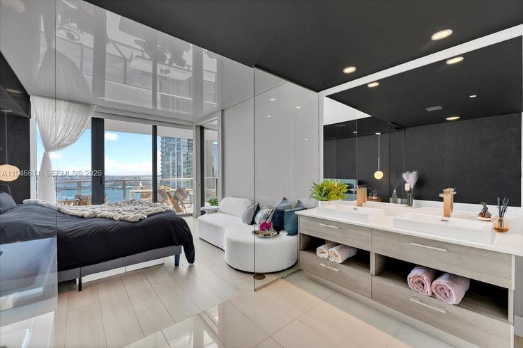 Paraiso Bay #4405 image #40