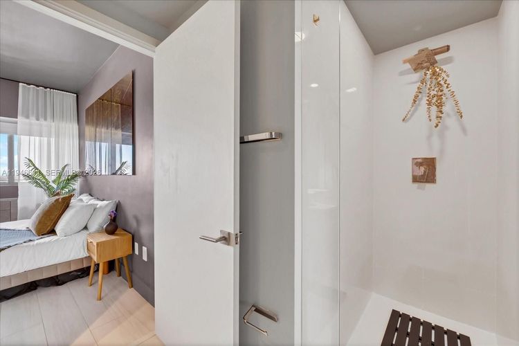 Paraiso Bay #4405 image #49