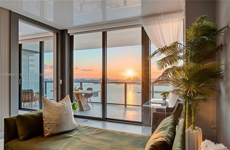 Paraiso Bay #4405 image #6