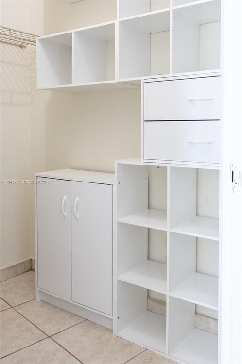 Sea Air Towers #1116 image #10