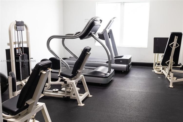 Sea Air Towers #1116 image #22