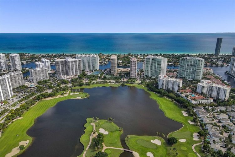 Turnberry Village #1014 image #23