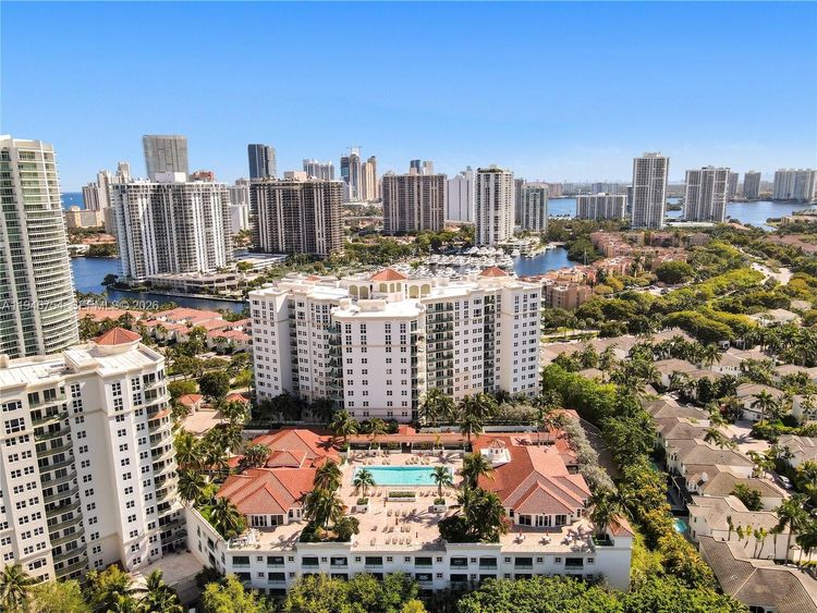 Turnberry Village #1014 image #34