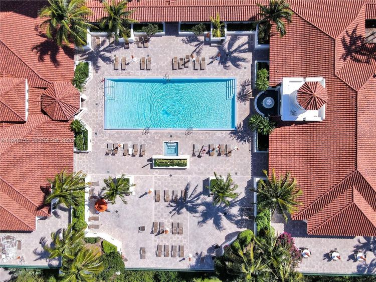 Turnberry Village #1014 image #36