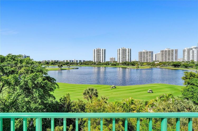 Turnberry Village #1014 image #41