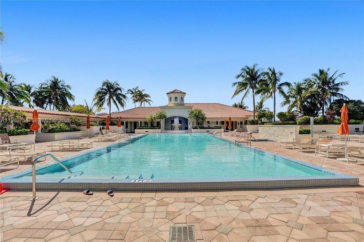 Turnberry Village #1014 image #57