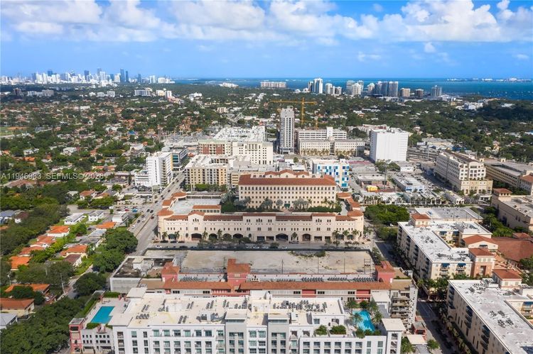 One Village Place #406 image #12