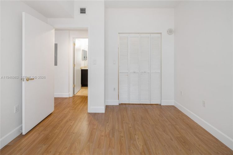 One Village Place #406 image #7