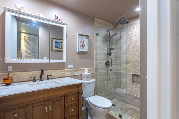 Crystal House #5C image #17