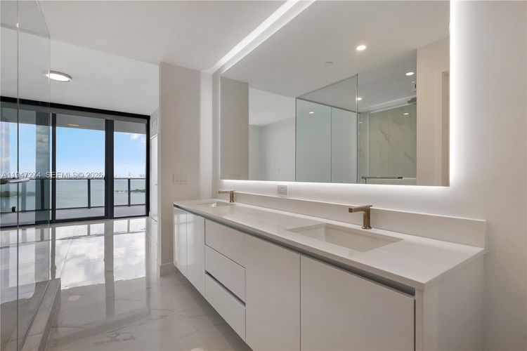 Aria Reserve South Tower #4106 image #40