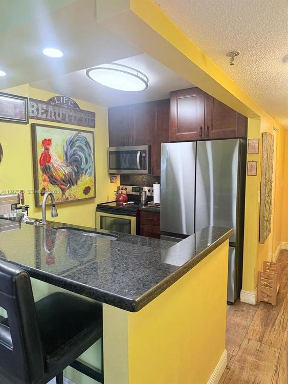 Madison Downtown #E-609 image #31