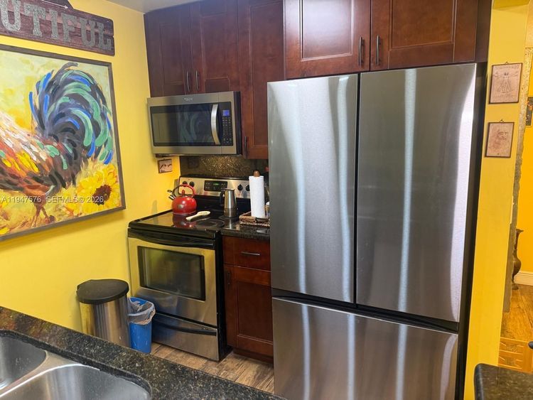 Madison Downtown #E-609 image #33