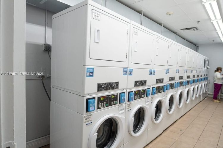 Madison Downtown #E-609 image #54