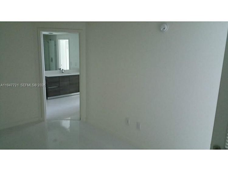 1100 Millecento #3211 image #15