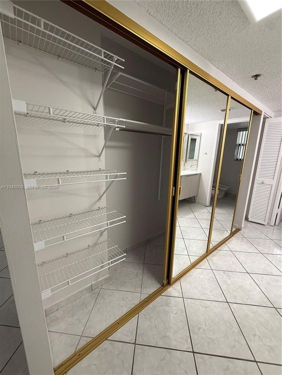 Winston Towers #2110 image #26