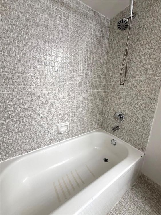 Winston Towers #2110 image #29