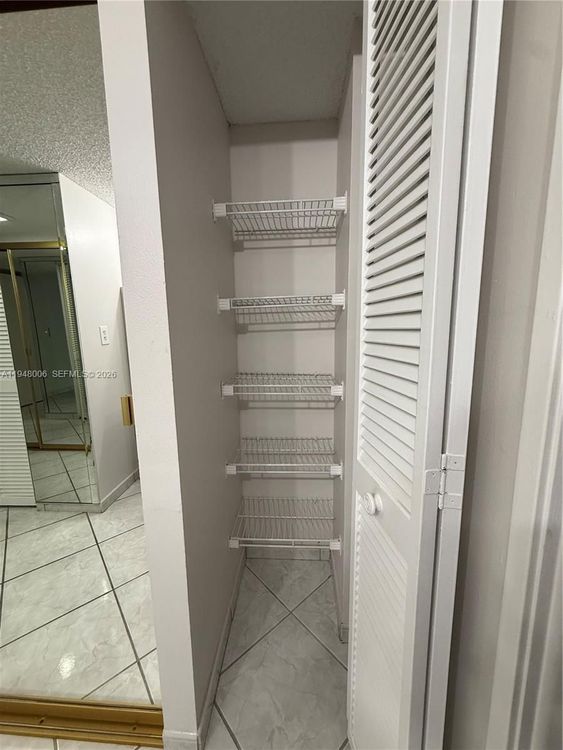 Winston Towers #2110 image #35