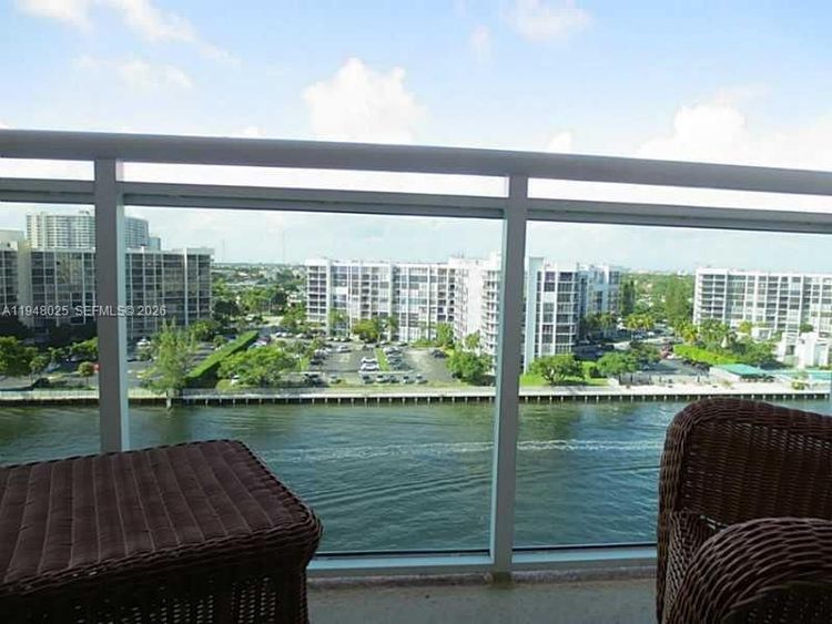 The Residences On Hollywood Beach #904 image #10