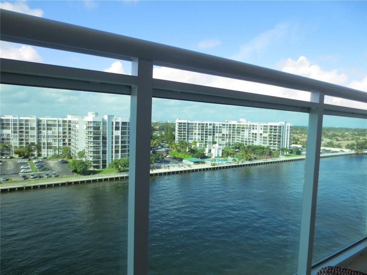 The Residences On Hollywood Beach #904 image #12