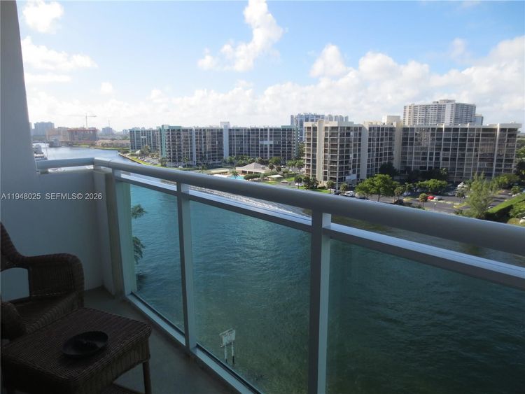 The Residences On Hollywood Beach #904 image #8