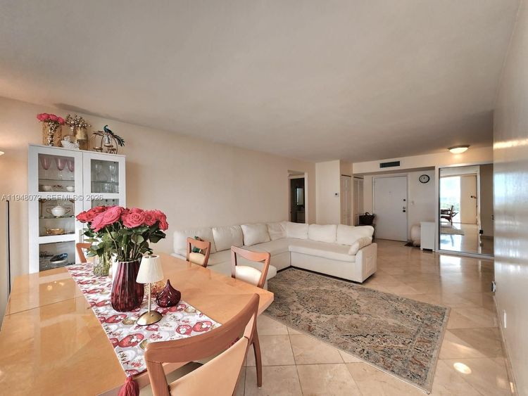 Winston Towers #1217 image #11