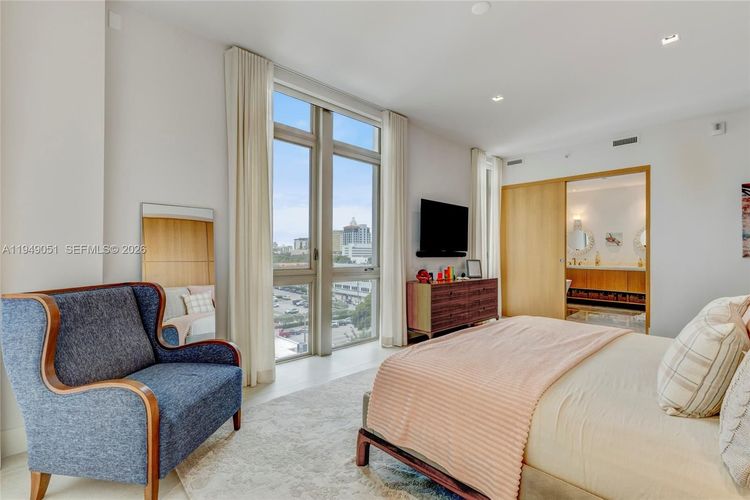 Villa Valencia #604 image #18