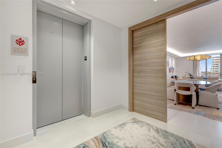 Villa Valencia #604 image #21